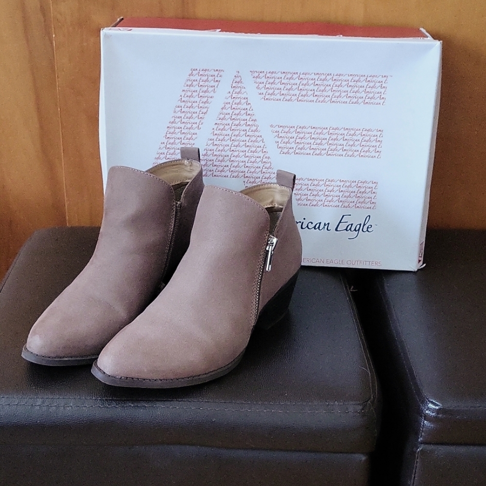 American Eagle Booties